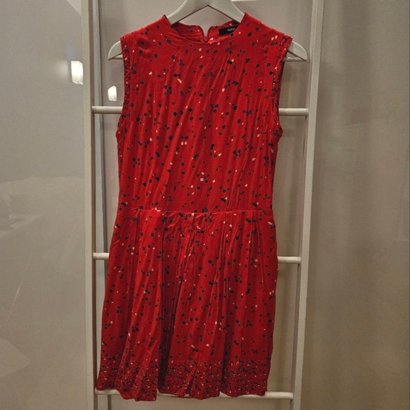 Red sleeveless dress - Picture 1 of 3